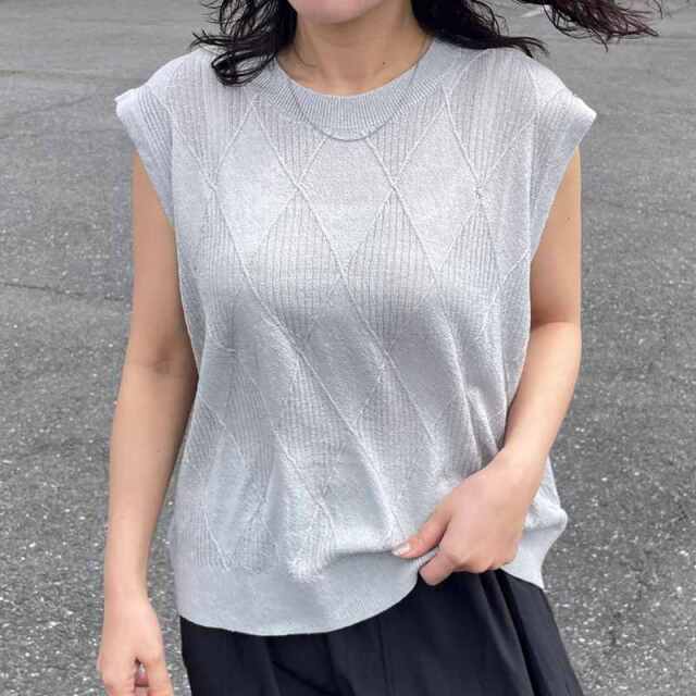 柄編みベスト