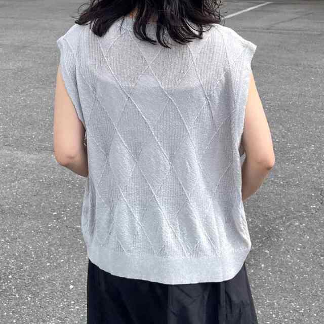 柄編みベスト