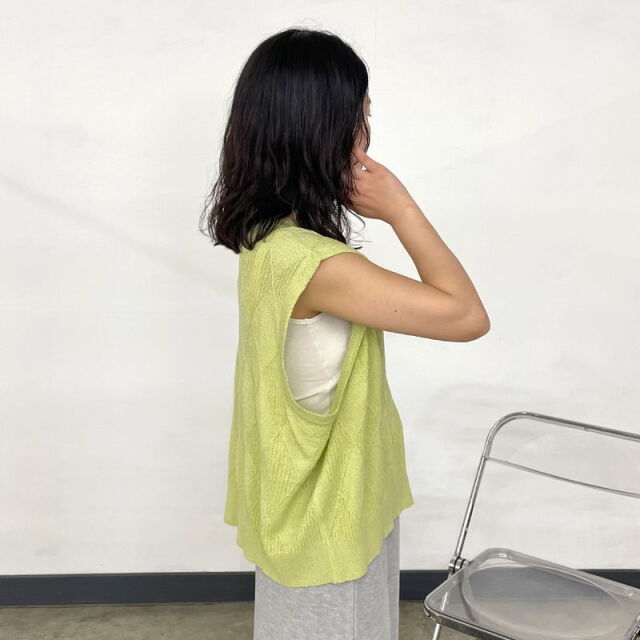 柄編みベスト