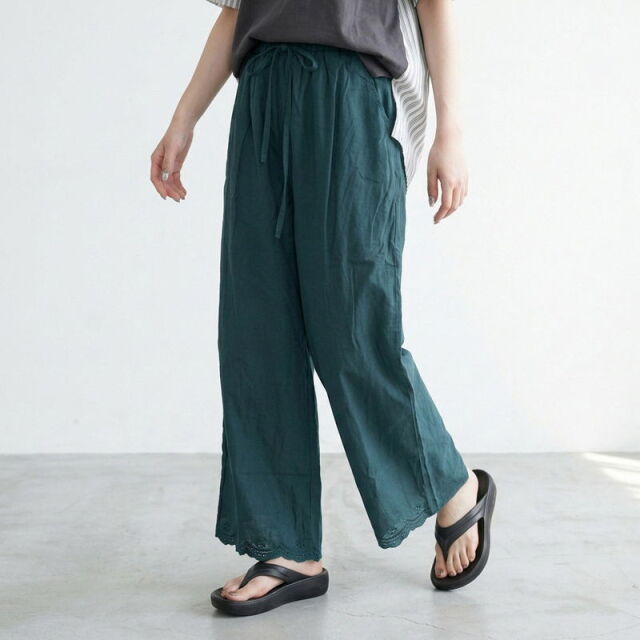 裾スカラップ刺繍綿麻ワイドパンツ