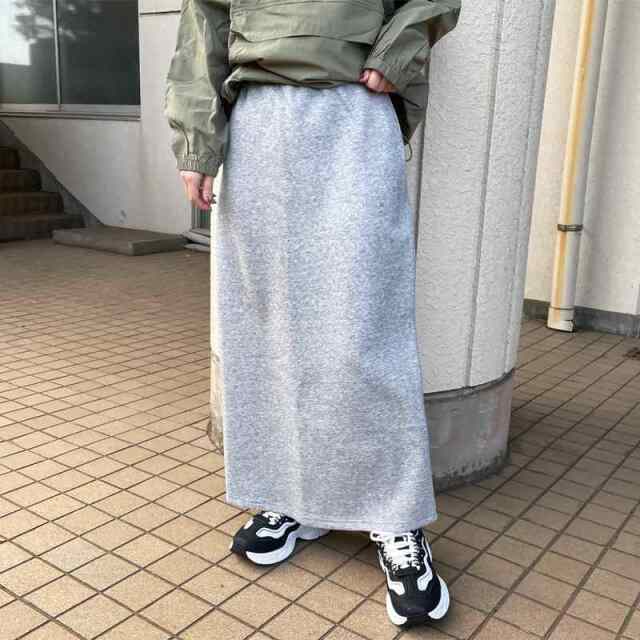 ポンチIラインスカート