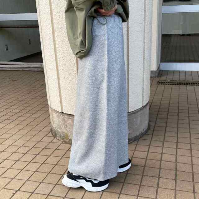 ポンチIラインスカート