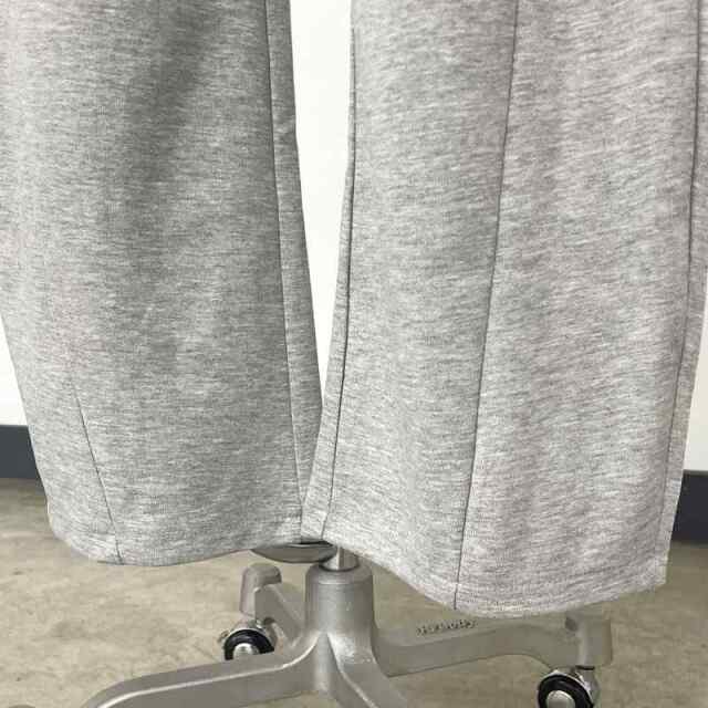 カットカーブパンツ