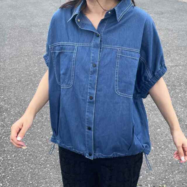 デニムシャツ