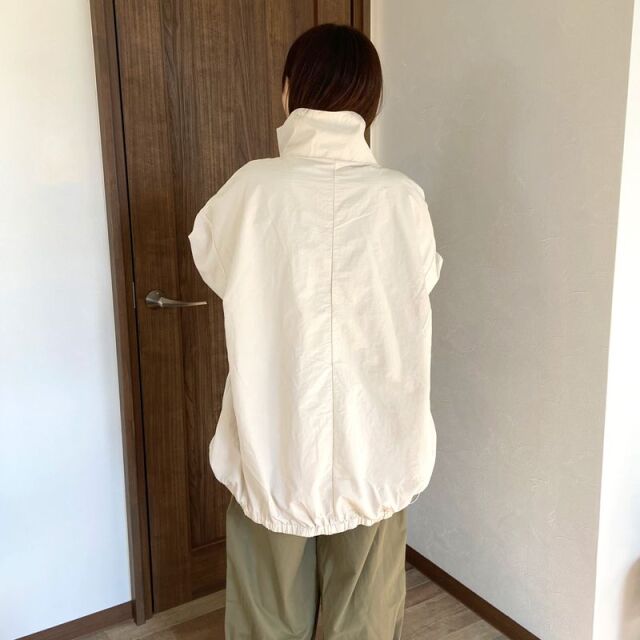 スタンドブルゾン