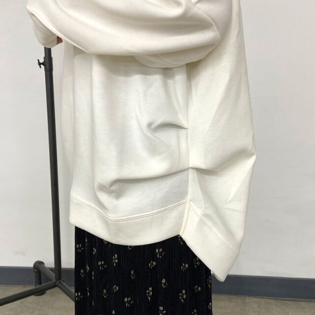 ダンボールサイドタックプルオーバー