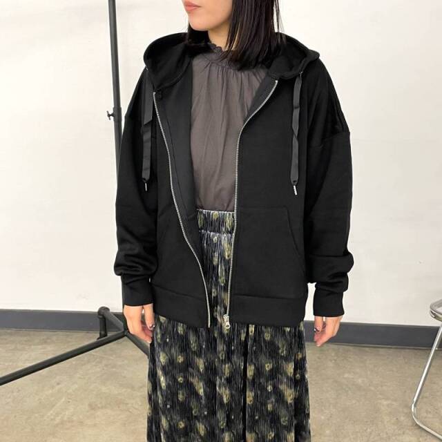 ダンボールドルマンZIPパーカー