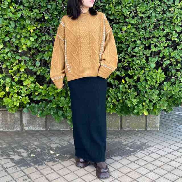 ブランケット刺繍ケーブルプルオーバー