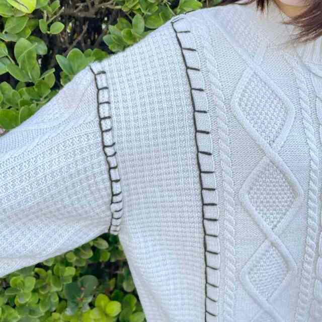 ブランケット刺繍ケーブルプルオーバー