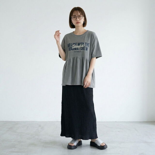 ピグメントフリルロゴプルオーバー