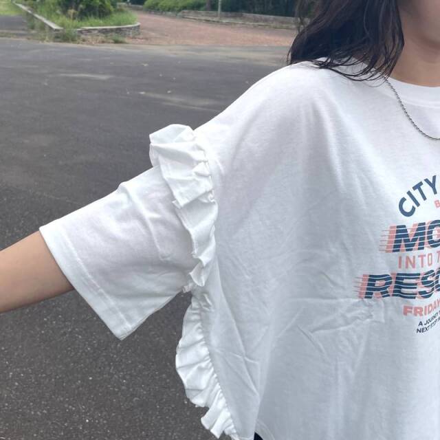 袖フリルプリントTシャツ