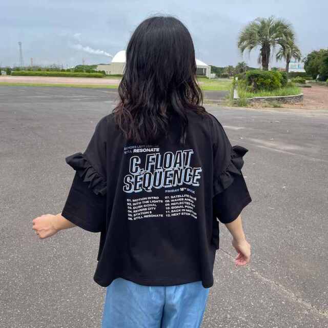 袖フリルプリントTシャツ