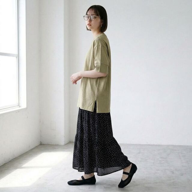 刺繍プルオーバー