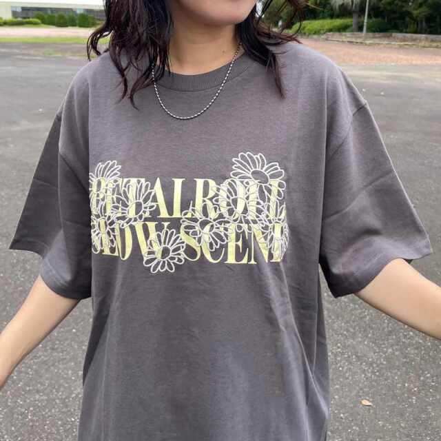 プリント刺繍ロゴTシャツ