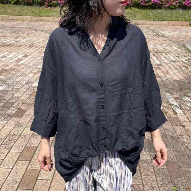 裾タックシャツ
