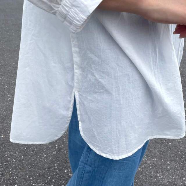 ピンタックブラウス