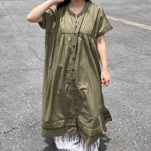 ピンタックワンピース