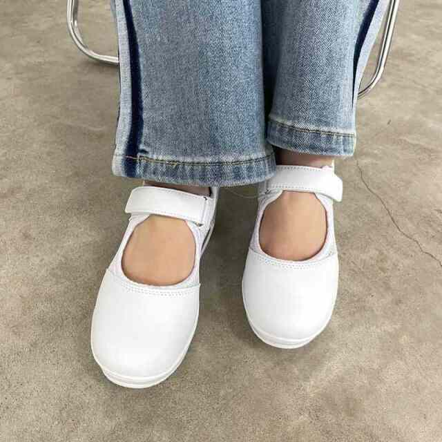 メッシュスニーカー