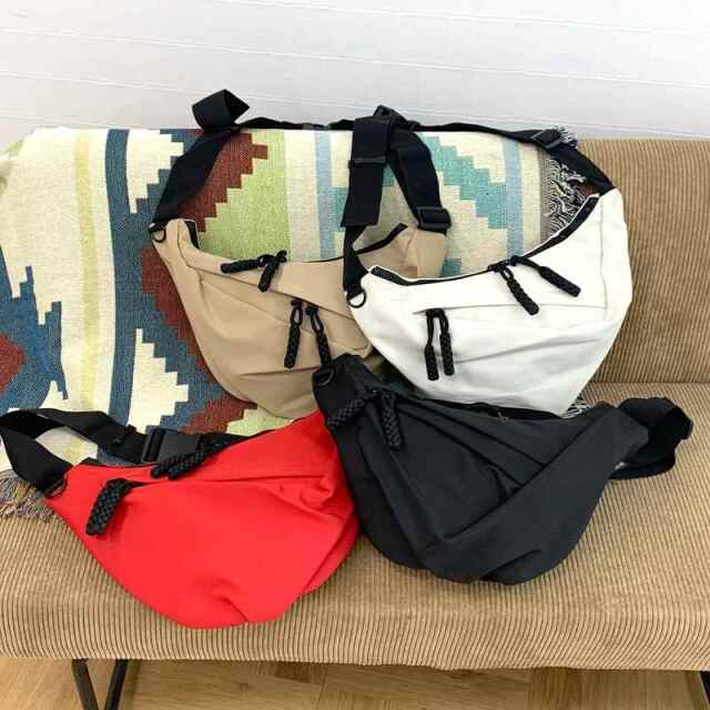 撥水ショルダーバッグ