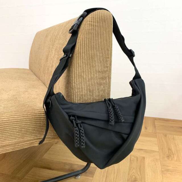 撥水ショルダーバッグ