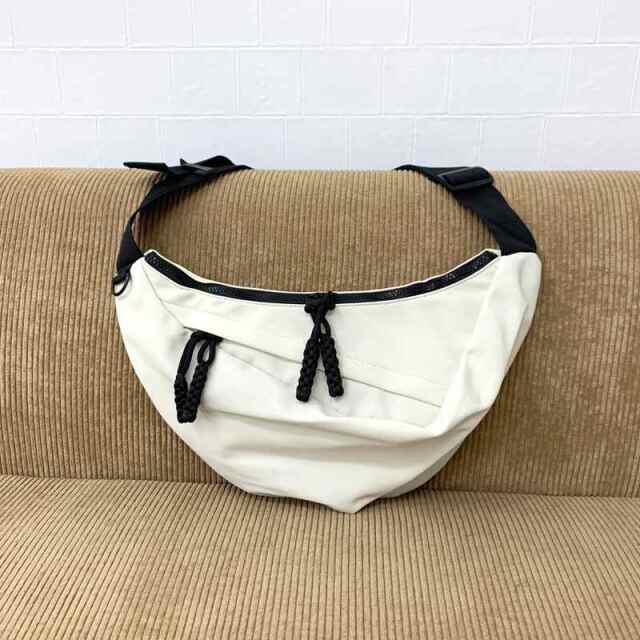 撥水ショルダーバッグ