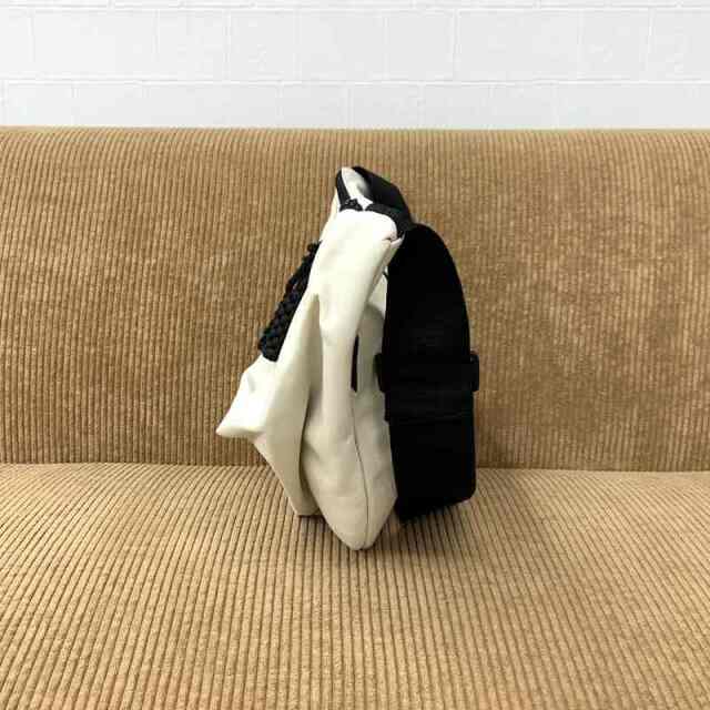 撥水ショルダーバッグ