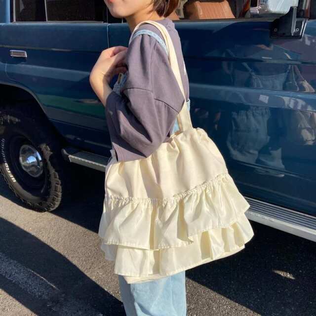 フリルトートバッグ