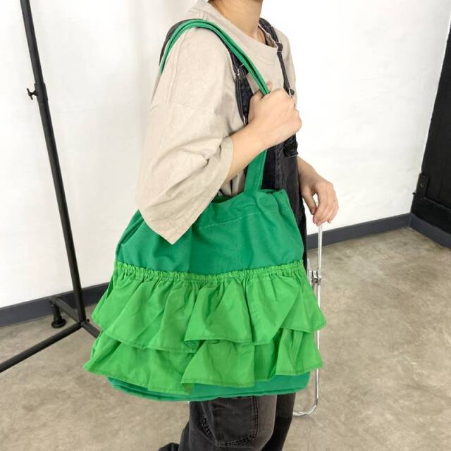 フリルトートバッグ