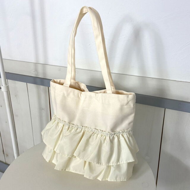フリルトートバッグ