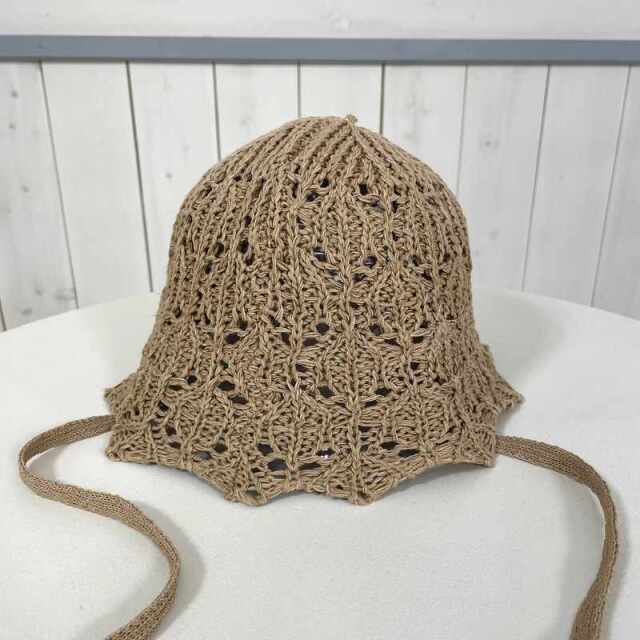 ヒモツキクロシェハット