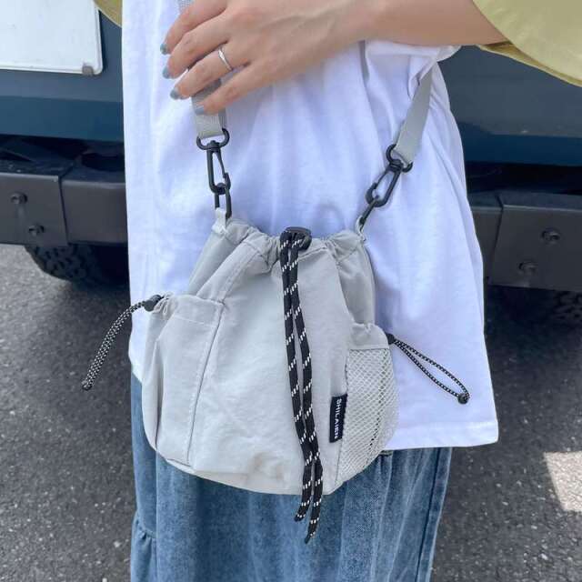 撥水サコッシュ