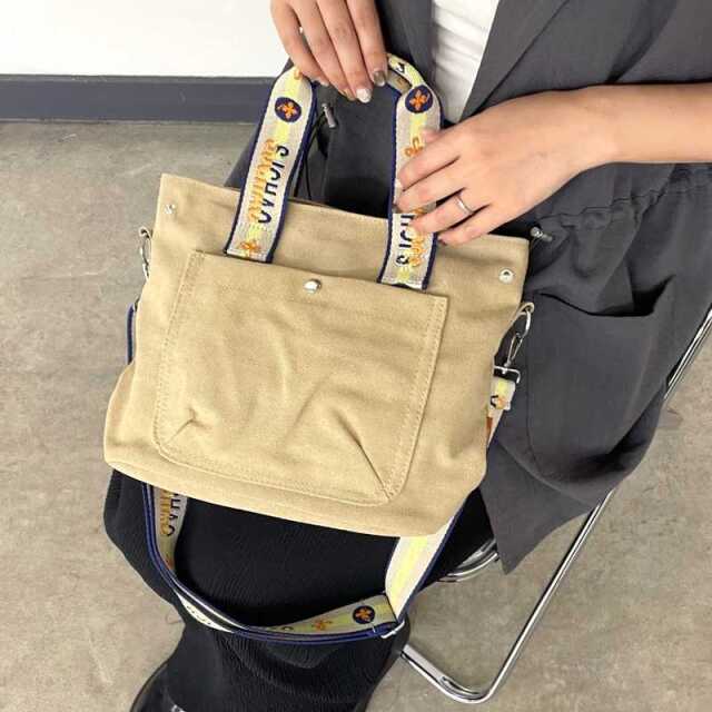 ロゴショルダーキャンバストートバッグ