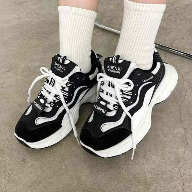 配色ダッドスニーカー