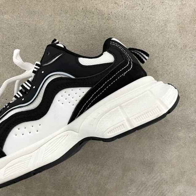 配色ダッドスニーカー