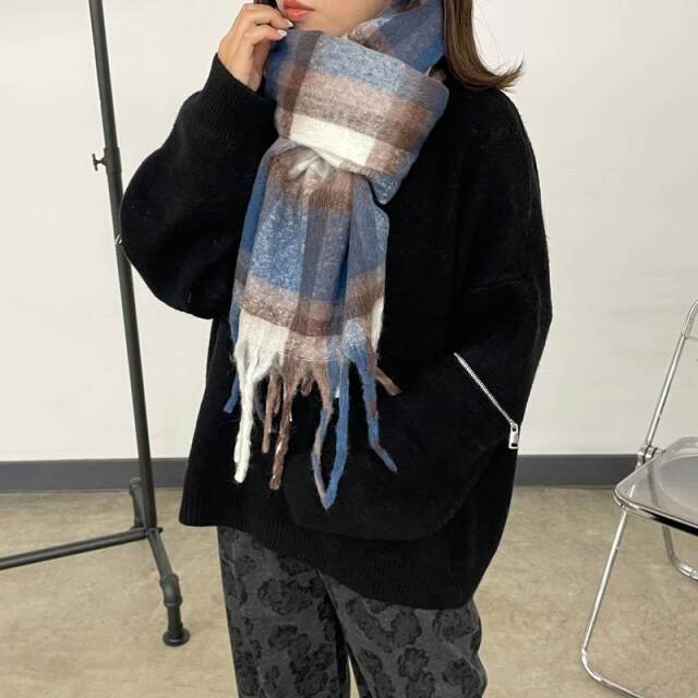 チェックマフラー
