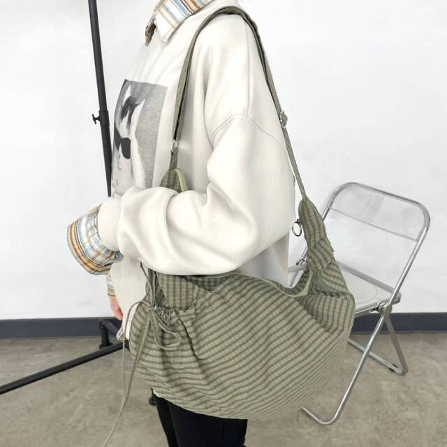 撥水ドロストチェックショルダーバッグ