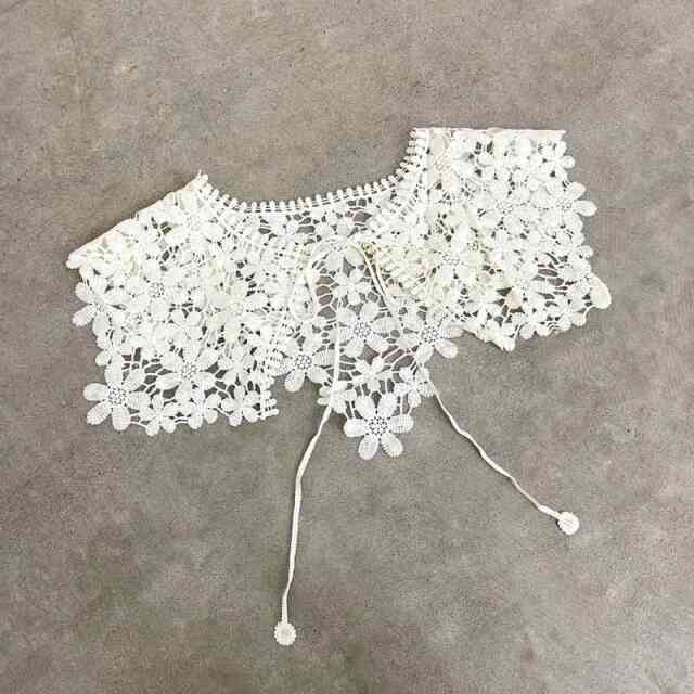 花モチーフ付け襟