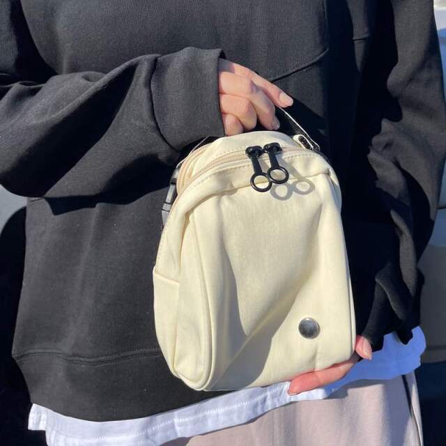 撥水ドローコードミニショルダーバッグ