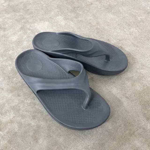 トングサンダル
