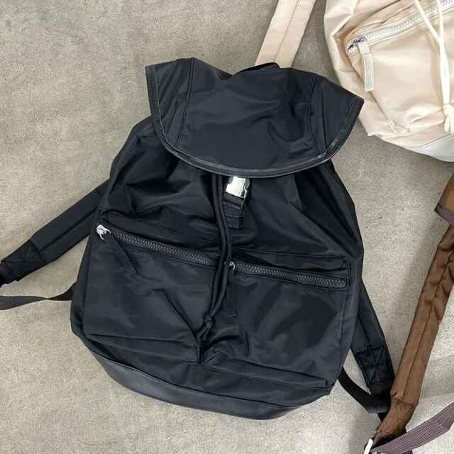 撥水ポケットZIPリュック