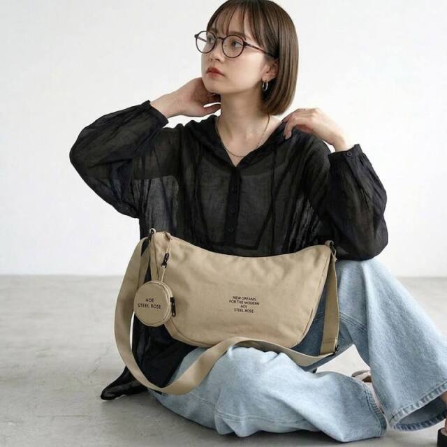 ポーチ付き撥水ショルダーバッグ
