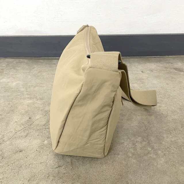 ポーチ付き撥水ショルダーバッグ