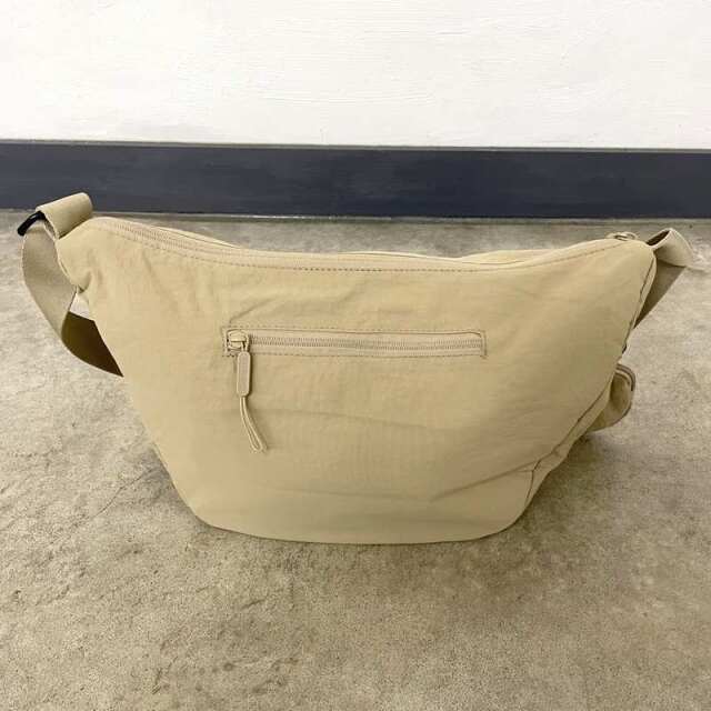 ポーチ付き撥水ショルダーバッグ