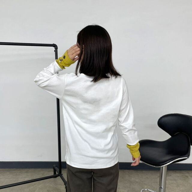 袖切替ボタンロンT