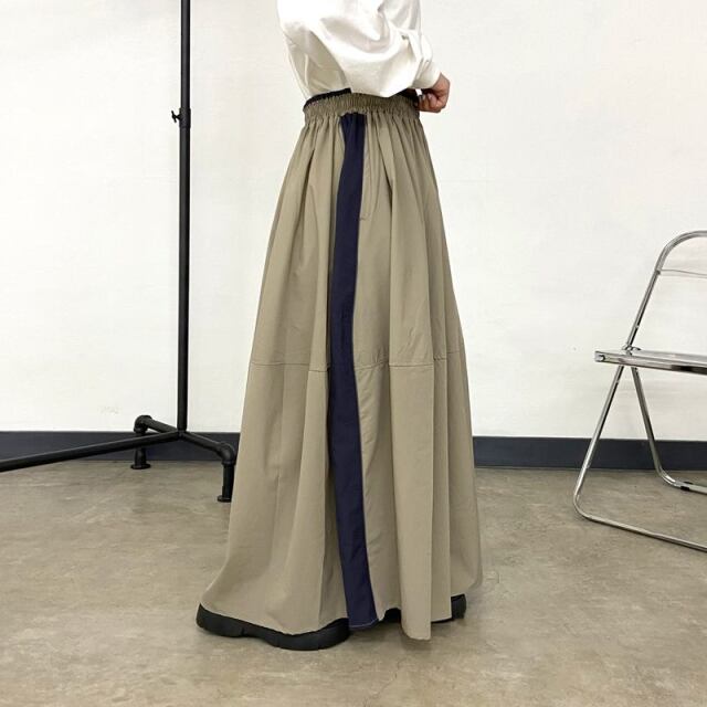 ストレッチラインバルーンスカート