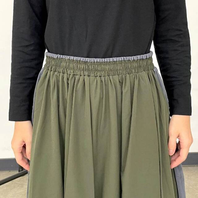 ストレッチラインバルーンスカート