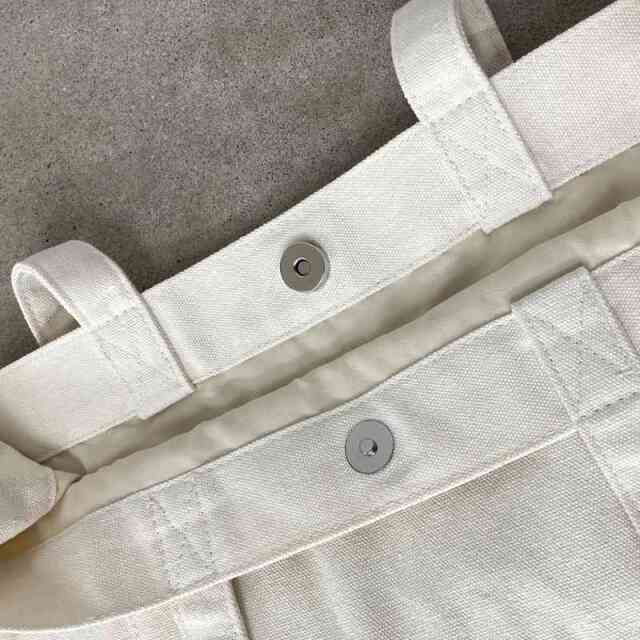 ロゴ刺繍トートバッグ