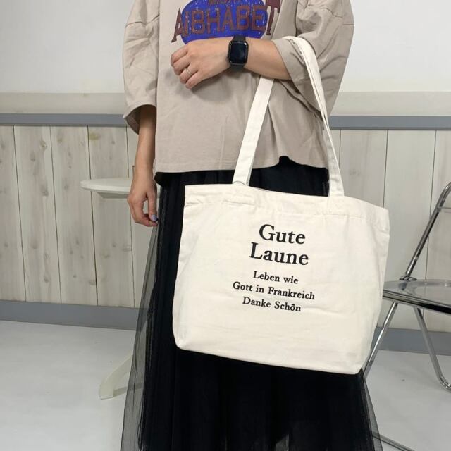 ロゴ刺繍ビッグトートバッグ
