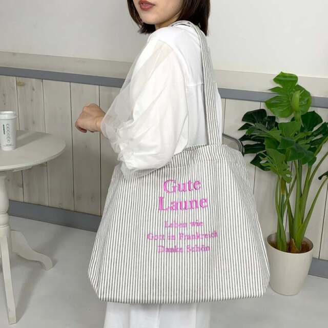 ロゴ刺繍ビッグトートバッグ