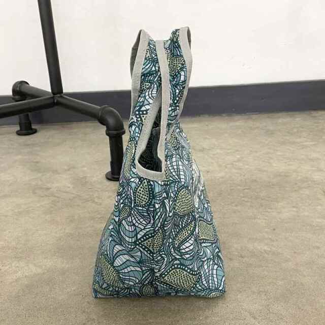 ラタ保冷トートバッグ